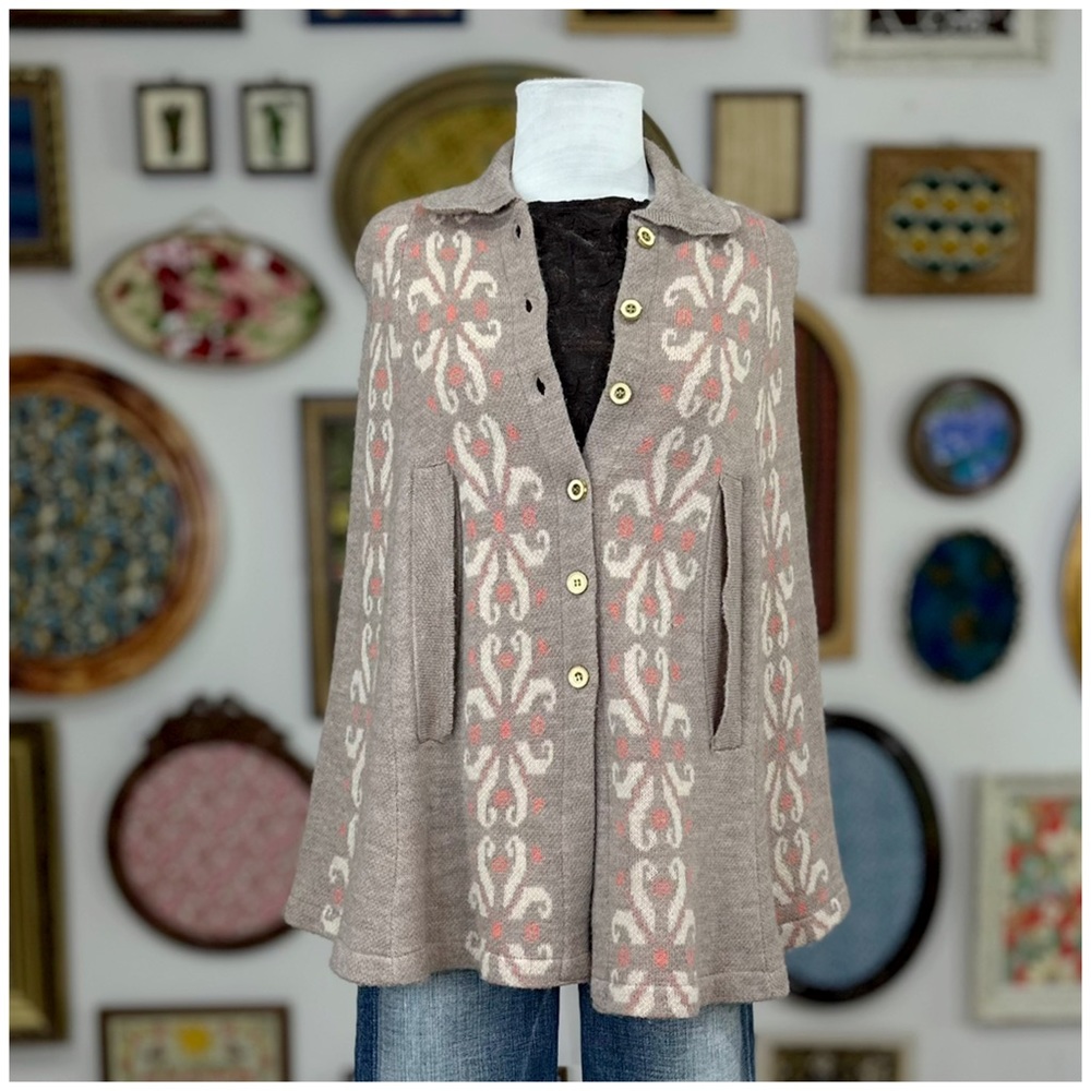 Anthro “Flowering Pompona Cape” by Madchen - Picture 5 of 16